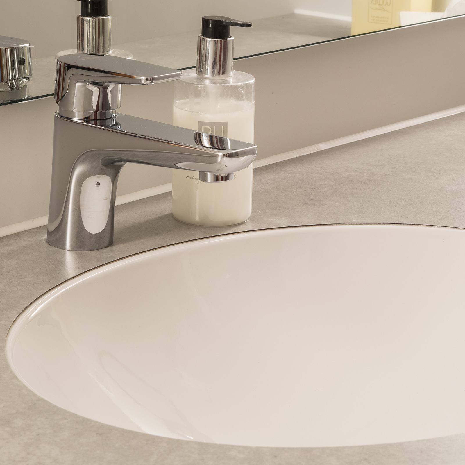 GES_Bäder ohne Fliesen